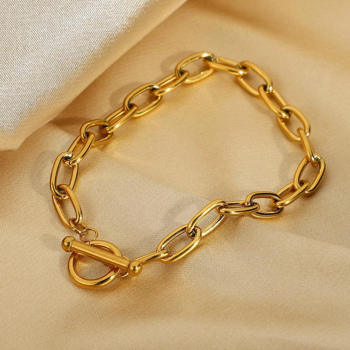 B9.OT circle Gold Plated Stainless Steel Oval Bracelet
