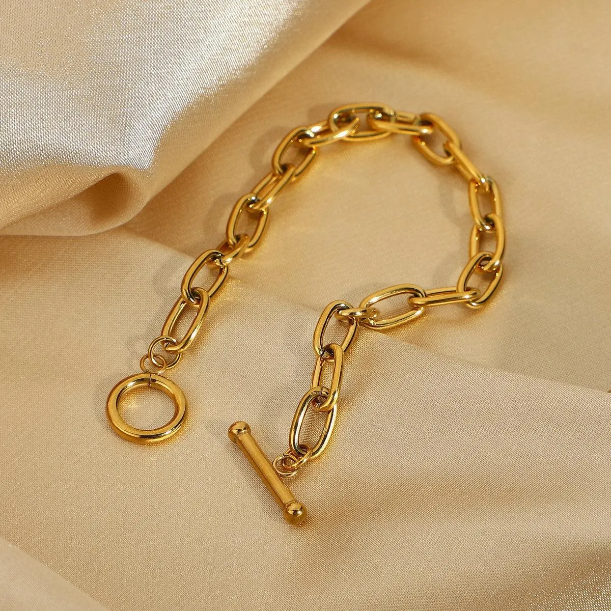 B9.OT circle Gold Plated Stainless Steel Oval Bracelet